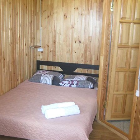 Уютный Домик 133 Причал. Hotel Odessa Ngoại thất bức ảnh
