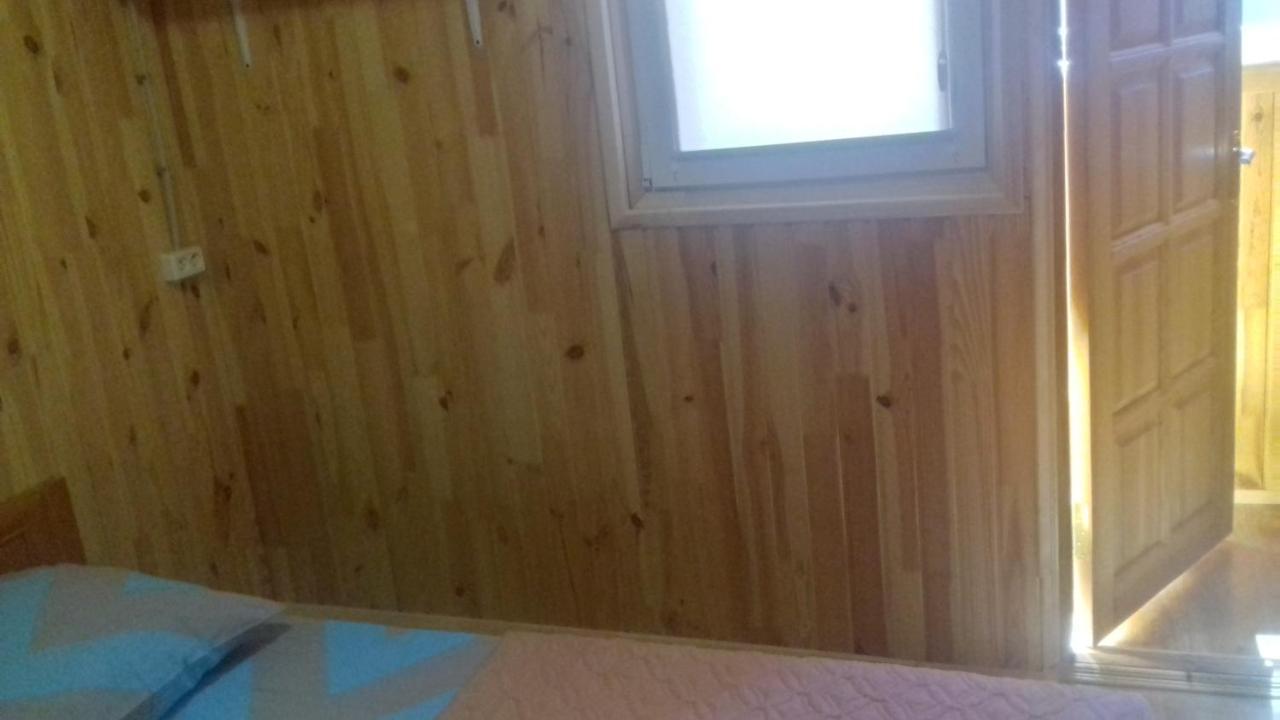 Уютный Домик 133 Причал. Hotel Odessa Ngoại thất bức ảnh