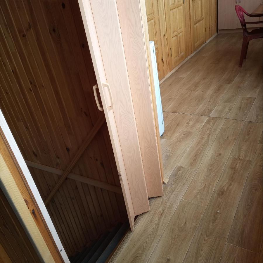 Уютный Домик 133 Причал. Hotel Odessa Ngoại thất bức ảnh